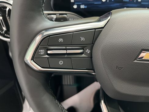 New 2026 Chevrolet Equinox LT FWD image 17