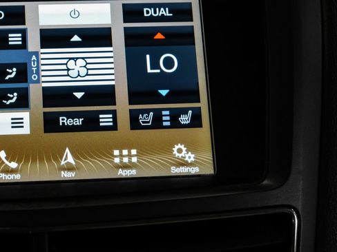 Used 2019 Lincoln MKT AWD image 29