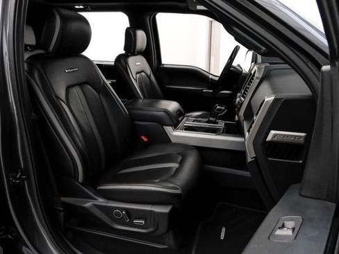 Used 2018 Ford F150 Platinum w/ Equipment Group 701A Luxury AWD/4WD image 34