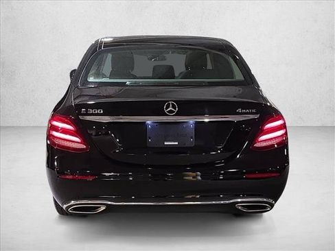 Used 2018 Mercedes-Benz E 300 4MATIC image 6