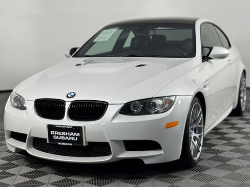 Used 2013 BMW M3 Coupe w/ Premium Pkg RWD image 3