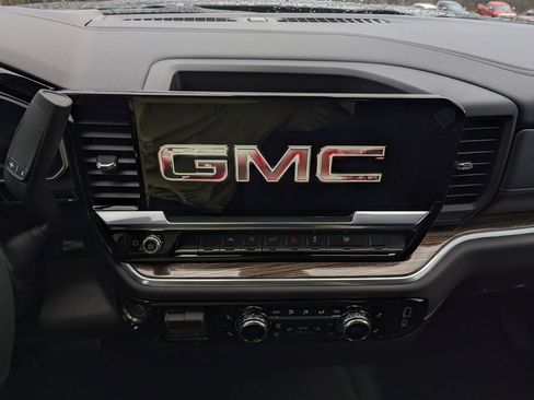 New 2026 GMC Sierra 1500 Elevation image 21