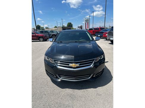 Used 2017 Chevrolet Impala Premier w/ Enhanced Convenience Package FWD image 1