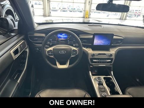 Used 2023 Ford Explorer XLT w/ Equipment Group 202A AWD/4WD image 2