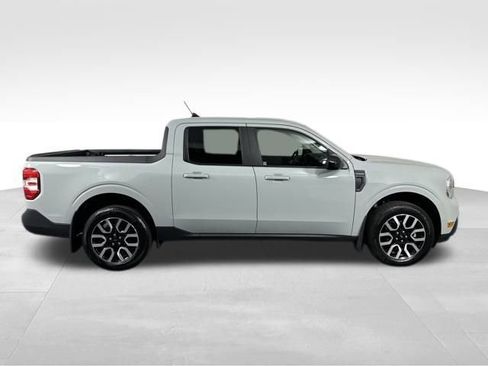 Used 2024 Ford Maverick Lariat image 11