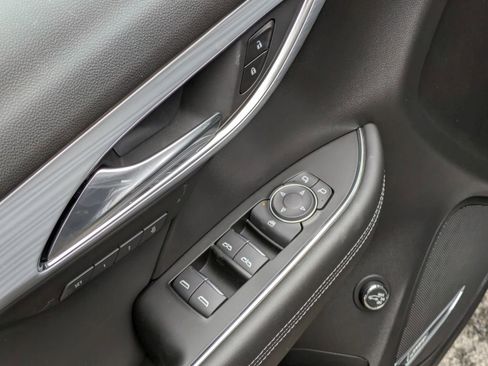 New 2026 Buick Envision Avenir image 10