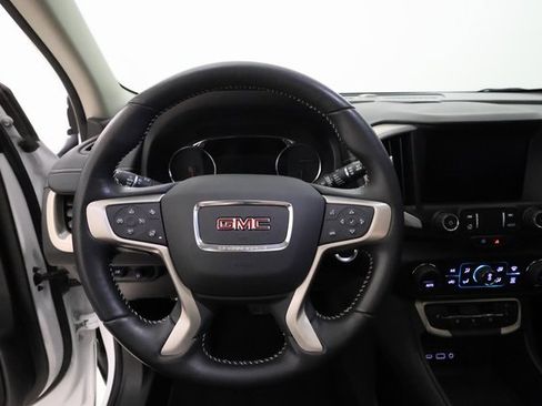 Used 2022 GMC Terrain Denali w/ Denali Premium Package image 13