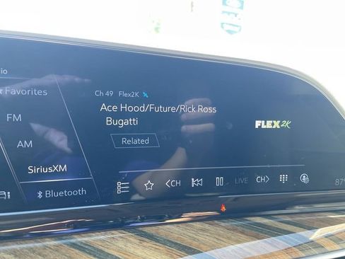 Used 2021 Cadillac Escalade ESV Sport Platinum image 13