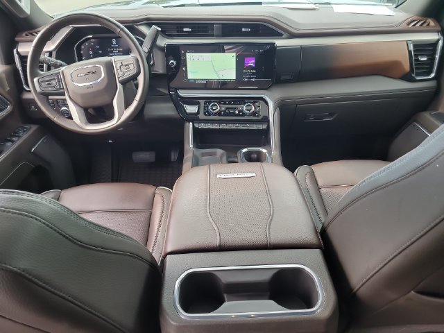 Used 2025 GMC Sierra 2500 Denali w/ Denali Reserve Package AWD/4WD image 14