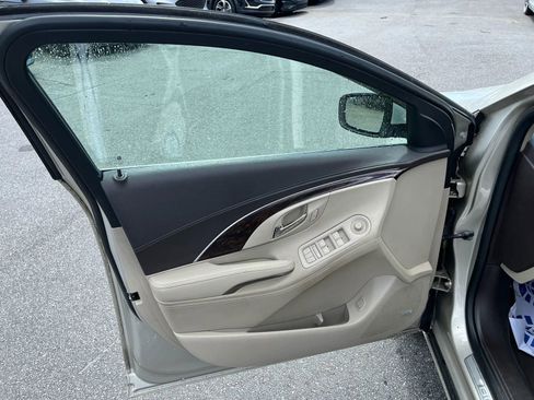 Used 2014 Buick LaCrosse Leather FWD image 10