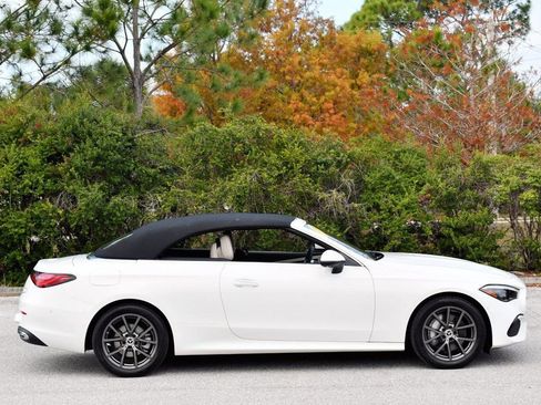 Used 2024 Mercedes-Benz CLE 300 4MATIC Cabriolet w/ Driver Assistance Package image 50