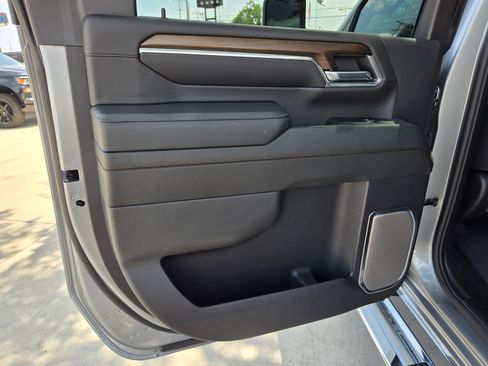 Used 2024 Chevrolet Silverado 2500 High Country w/ High Country Premium Package AWD/4WD image 22