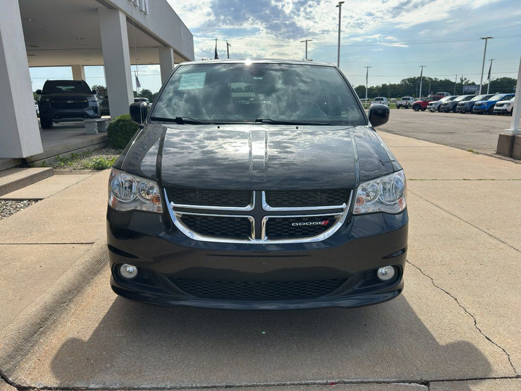 Used 2019 Dodge Grand Caravan SXT FWD image 13