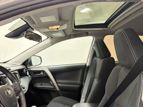 Used 2017 Toyota RAV4 XLE AWD/4WD image 24