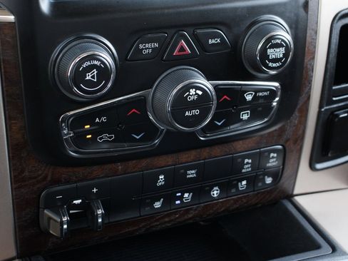 Used 2016 RAM 1500 Laramie Longhorn w/ Convenience Group image 31