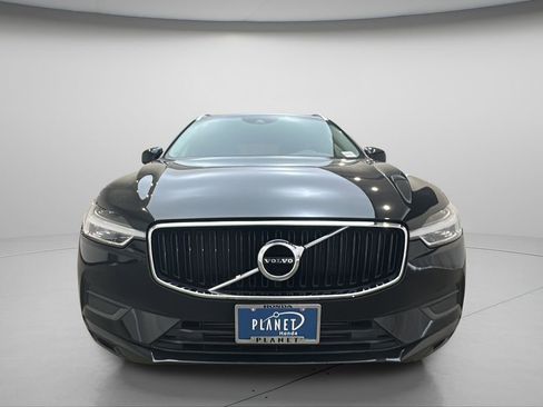 Used 2019 Volvo XC60 T5 Momentum w/ Premium Package AWD/4WD image 8