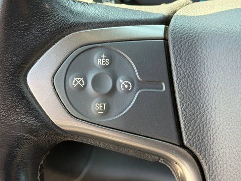 Used 2018 Chevrolet Silverado 1500 LT w/ All Star Edition AWD/4WD image 13