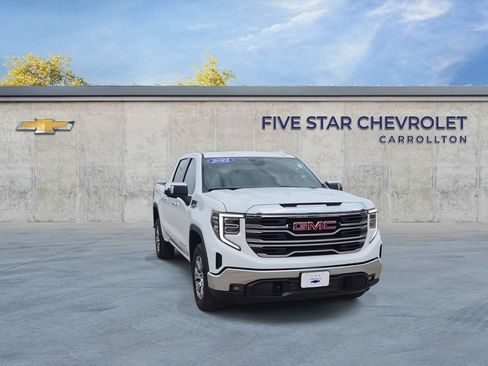 Used 2025 GMC Sierra 1500 SLT RWD image 2