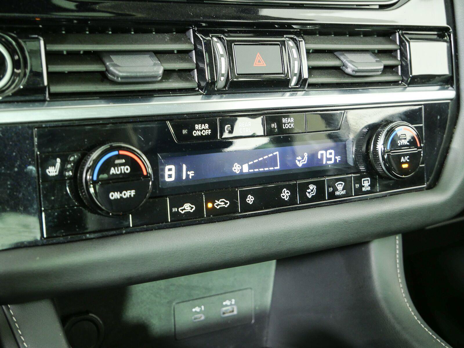 Used 2023 Nissan Pathfinder SV w/ SV Premium Package FWD image 15