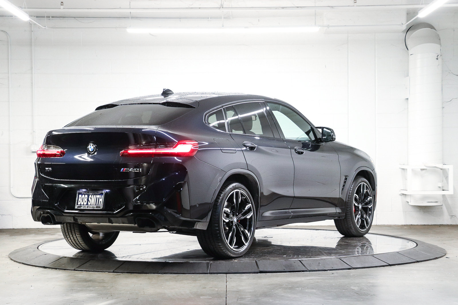 Certified 2024 BMW X4 M40i w/ Premium Package AWD/4WD image 6