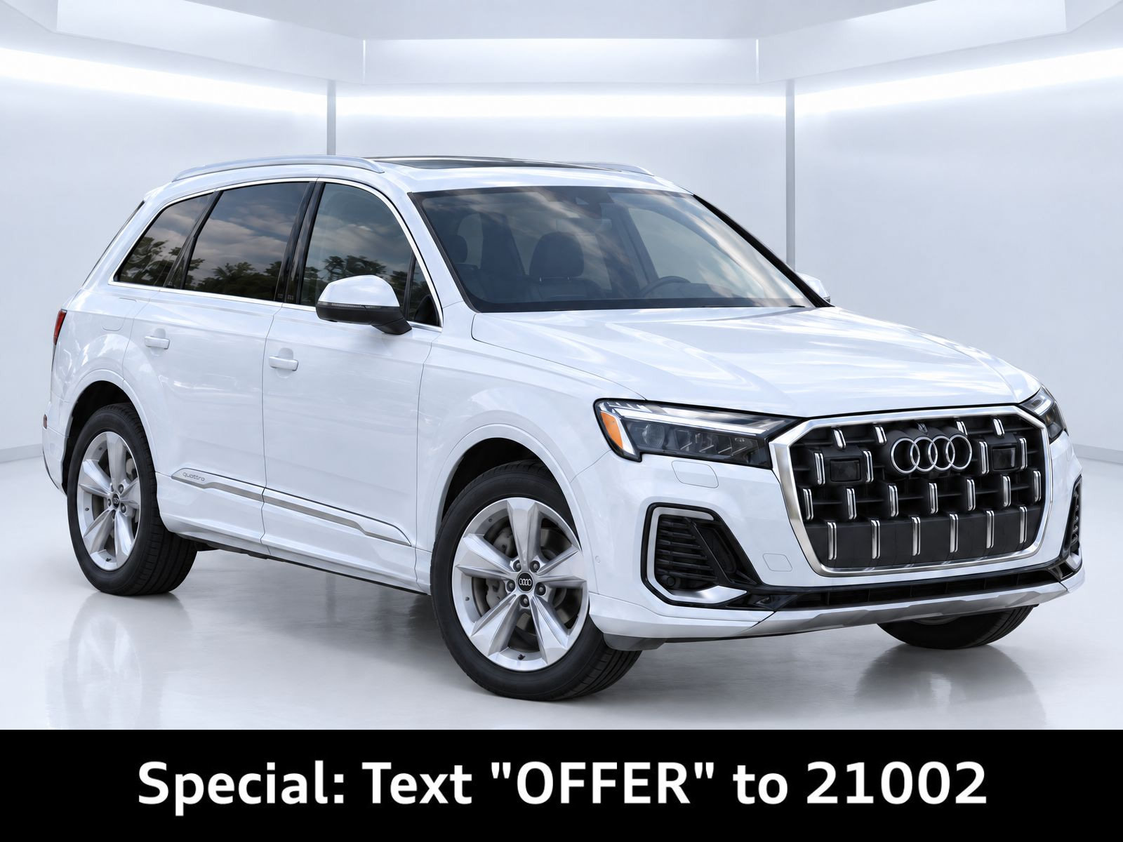 Certified 2025 Audi Q7 2.0T Premium w/ Convenience Package AWD/4WD image 2