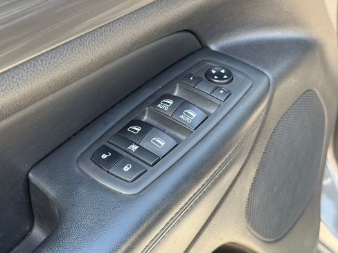 Used 2021 Jeep Grand Cherokee Laredo X RWD image 21