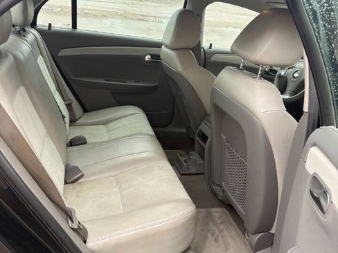Used 2010 Chevrolet Malibu LT FWD image 9