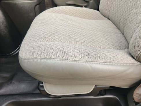 Used 2025 Chevrolet Express 3500 w/ Power Convenience Package image 26