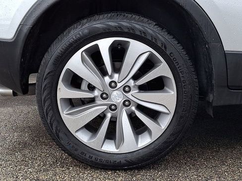 Used 2020 Buick Encore Preferred w/ Safety Package image 13