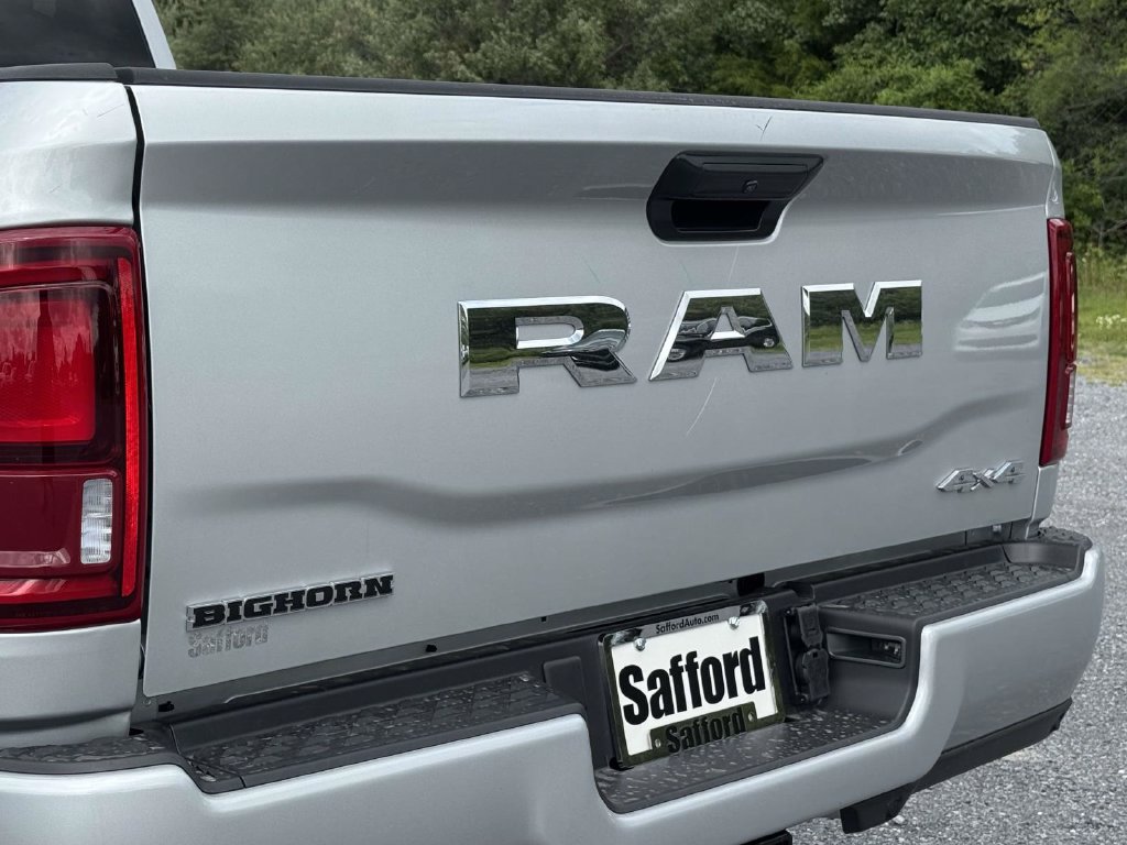 New 2026 RAM 3500 Big Horn AWD/4WD image 10