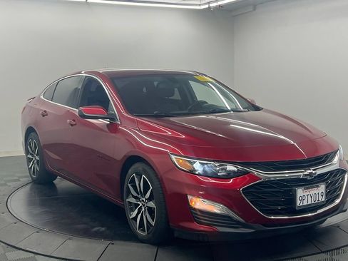 Used 2021 Chevrolet Malibu RS FWD image 3