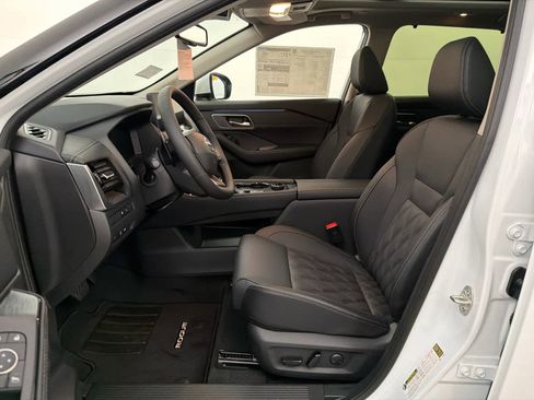 New 2026 Nissan Rogue Platinum w/ Platinum Premium Package image 14