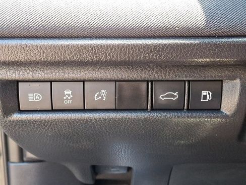 Used 2025 Toyota Camry LE FWD image 27