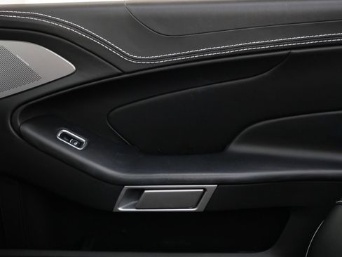 Used 2014 Aston Martin Vanquish Volante RWD image 27