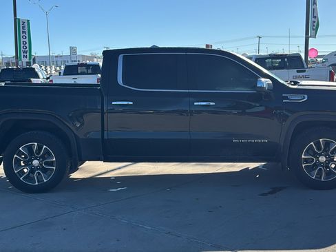 Used 2022 GMC Sierra 1500 SLT image 6