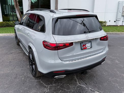 Used 2025 Mercedes-Benz GLS 580 GLS 580 image 17