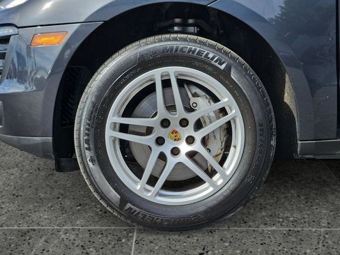 Used 2018 Porsche Macan S image 14