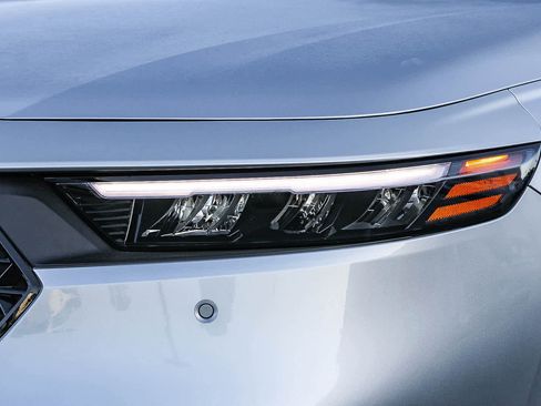 Certified 2025 Honda Accord Touring image 10