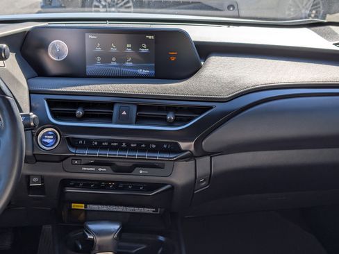 Used 2020 Lexus UX 250h w/ Premium Package image 18