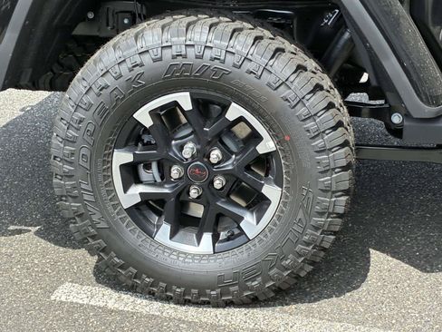 New 2026 Jeep Gladiator Rubicon AWD/4WD image 5