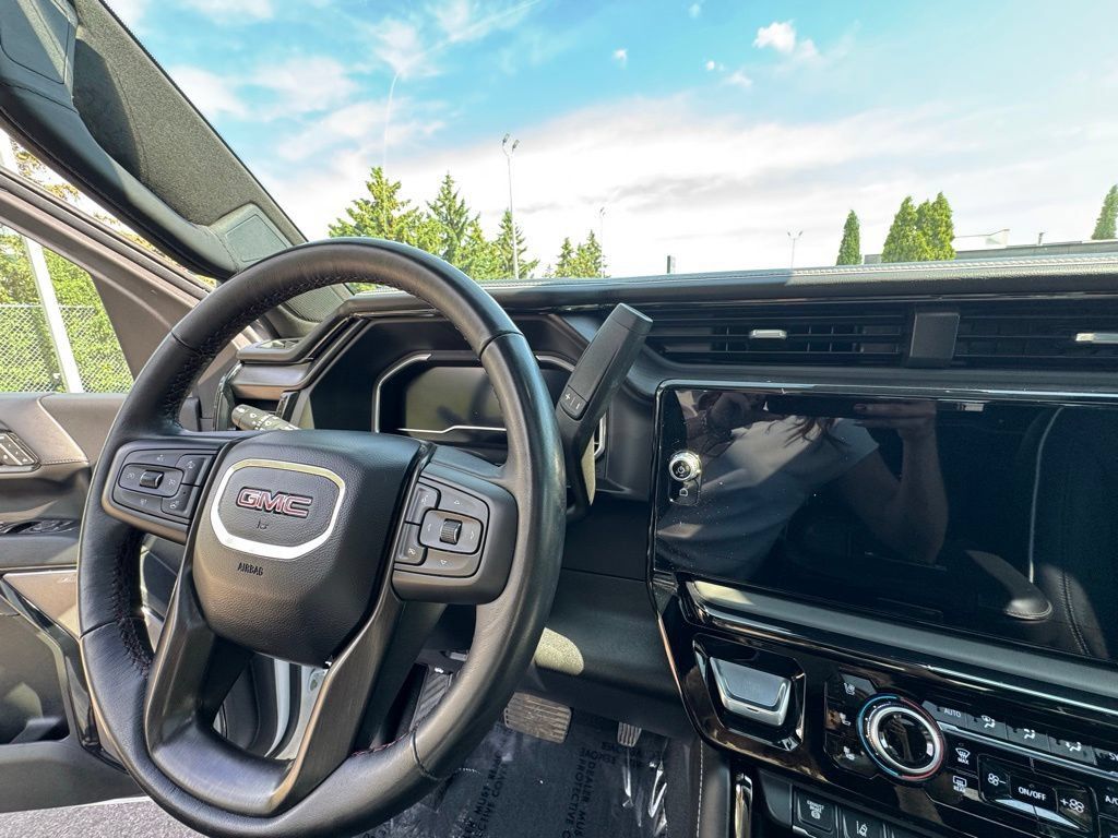 Used 2025 GMC Sierra 2500 AT4X w/ AT4X AEV Edition AWD/4WD image 28