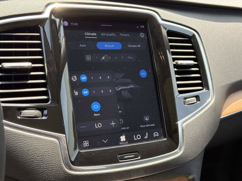 Certified 2024 Volvo XC90 B6 Plus AWD/4WD image 12