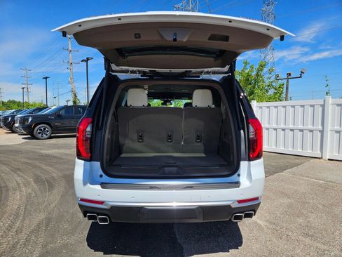 New 2026 GMC Yukon Denali AWD/4WD image 4