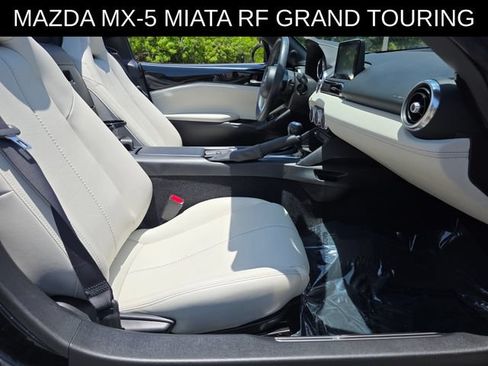 Used 2021 MAZDA MX-5 Miata RF Grand Touring RWD image 10