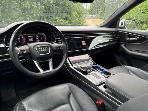 Used 2021 Audi Q8 Premium Plus AWD/4WD image 30