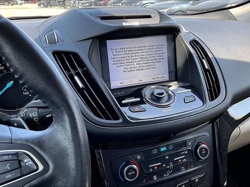 Used 2017 Ford Escape Titanium FWD image 7