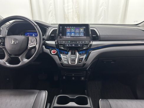 Used 2022 Honda Odyssey Elite image 9