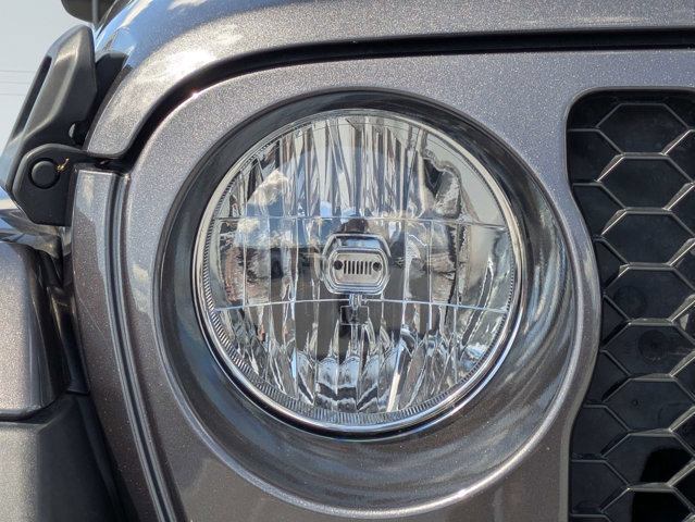 Used 2022 Jeep Gladiator Sport AWD/4WD image 9
