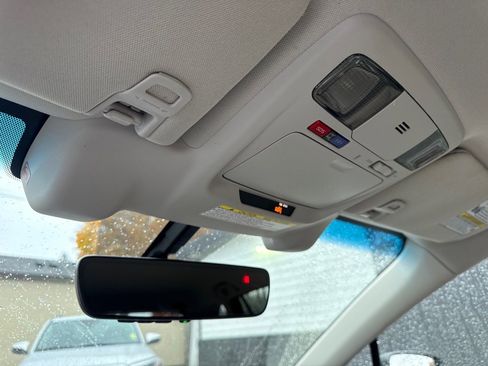 Used 2019 Subaru Outback 2.5i Premium image 25