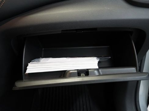 Used 2021 Chevrolet Trax LS image 34